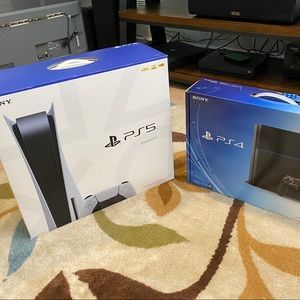 PS5 n PS4 with extra controllers